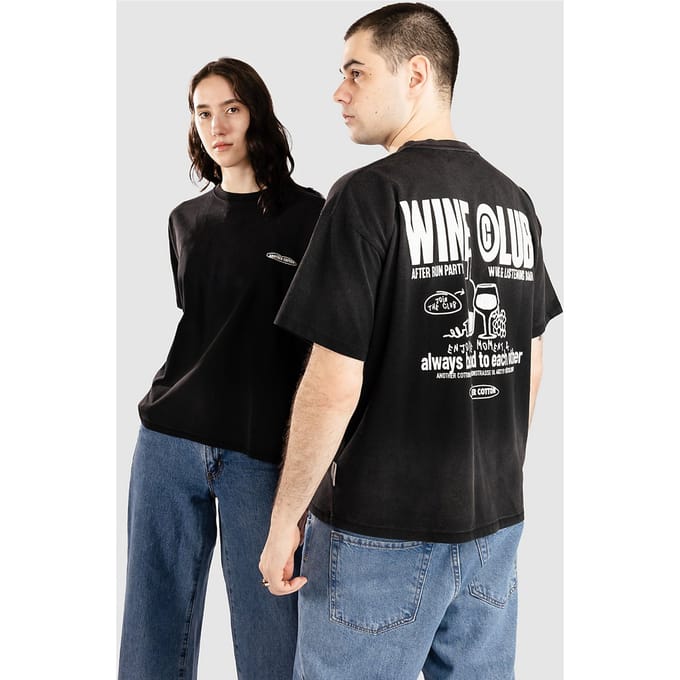 Another Cotton Lab Wine Club Washed T-Shirt zwart