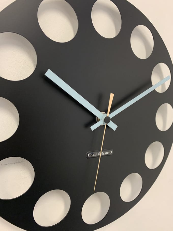 Wandklok CHANTALBRANDO -- BLACK TORNADO 34 -- MODERN DESIGN -- zwart
