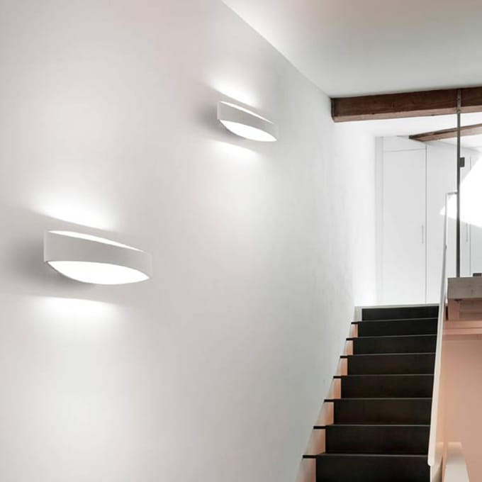AILATI Bridge - LED wandlamp van gegoten aluminium