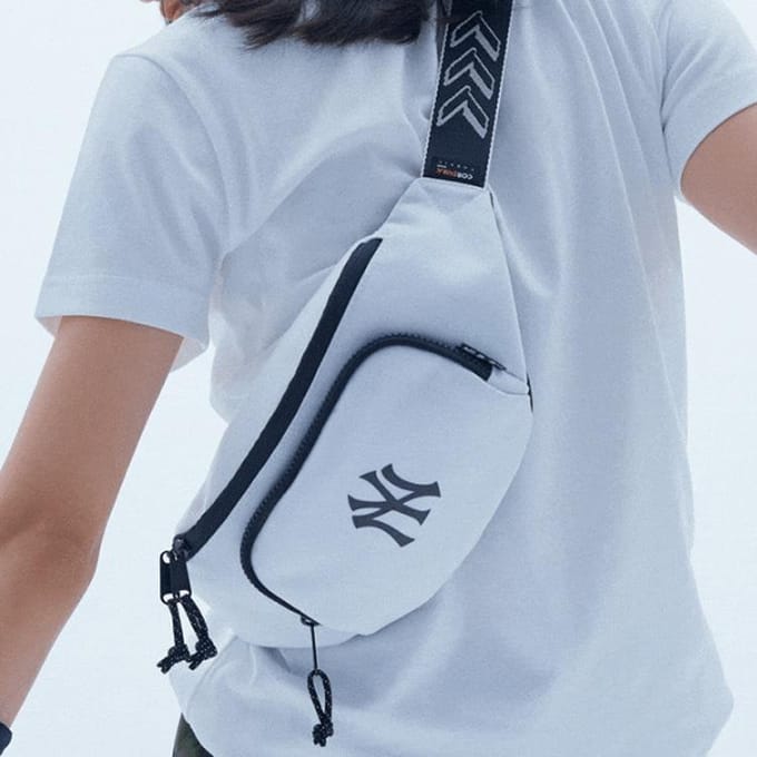 MLB New York Yankees Logo NY Fermeture Éclair Sacoche Ceinture Toile Unisexe Sacoche Ceinture Blanc 32BGCS111-50W White black