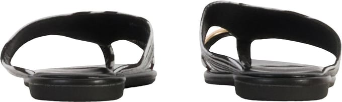 Sandalen om aan te trekken