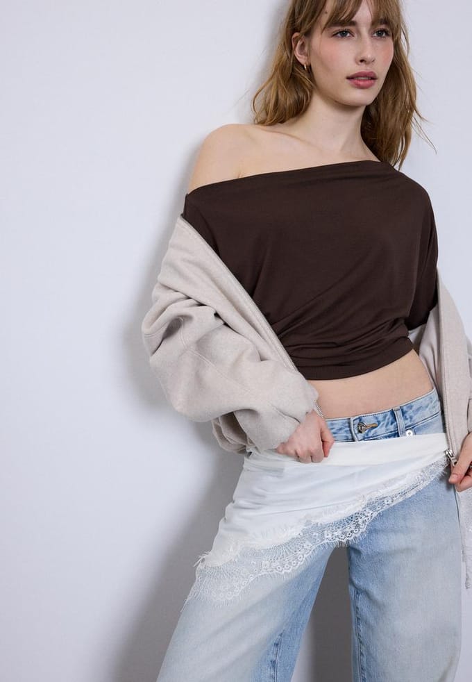Stradivarius Asymmetrische modal top  Bruin M