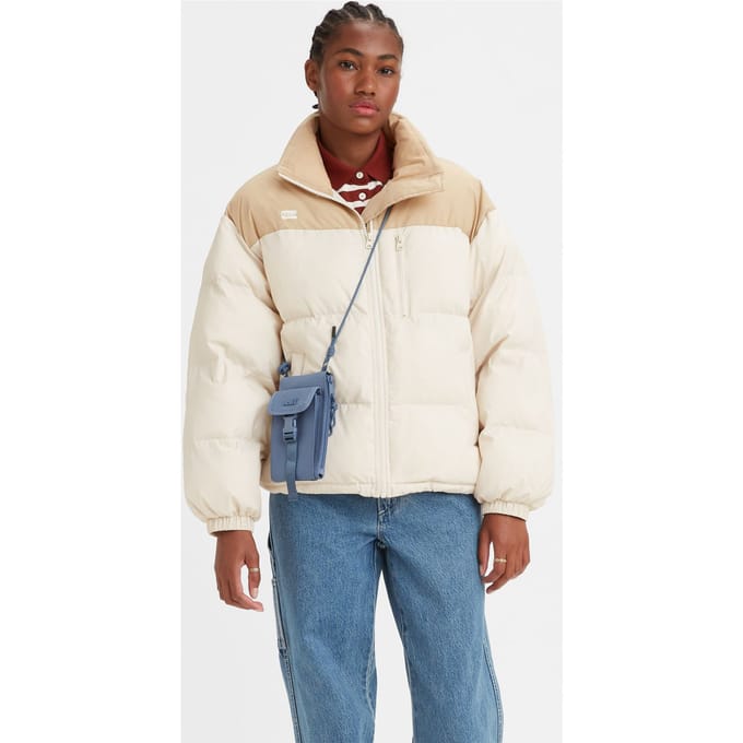 Levi's Noe Short Puffer In Beige Taglia: XL | Giacche invernali Outlet | Donna | Marrone