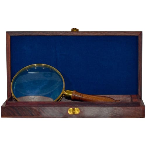 Manden en dozen Signes Grimalt Vergrootglas Met Doos