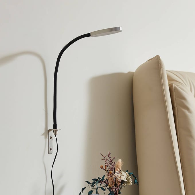 Lindby LED leeslamp Flexola, nikkel, rond, metaal, stekker