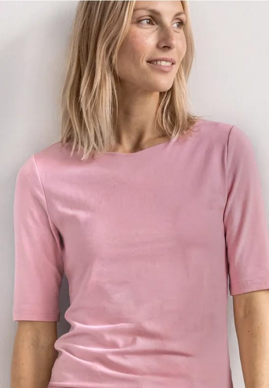 Shirt met golvende halslijn in effen kleur