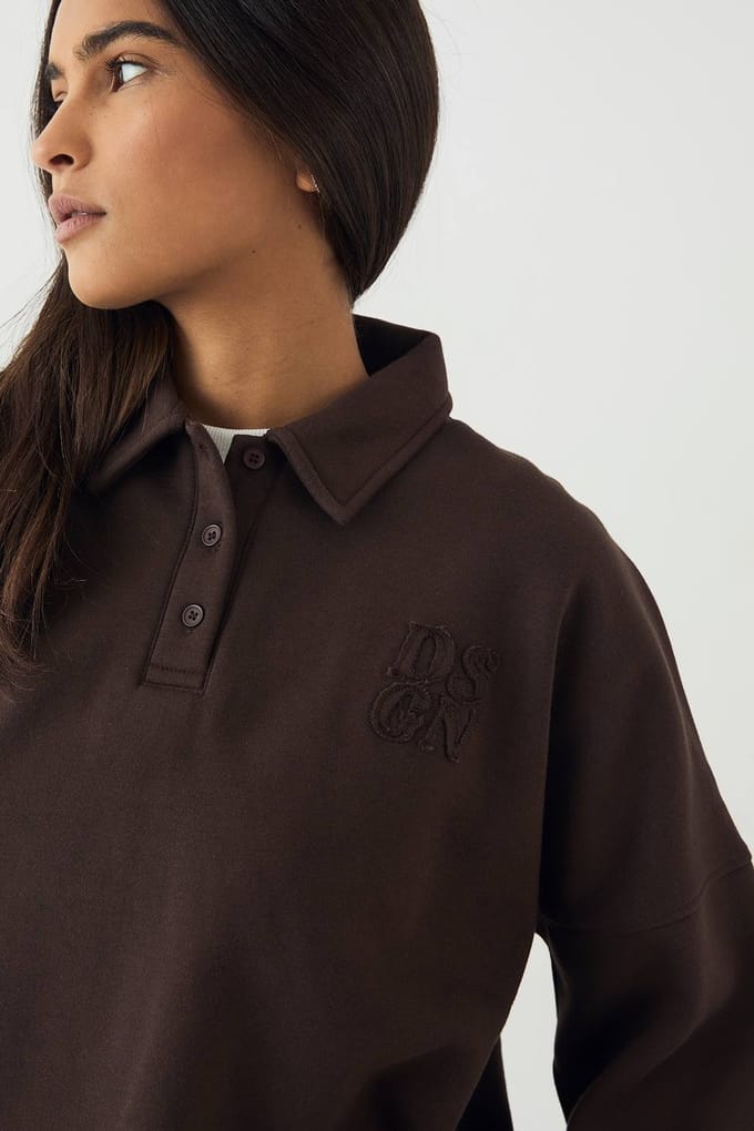 Dames DSGN Studio Sweatshirt met Kraag | Dark Chocolate | Maat: Medium