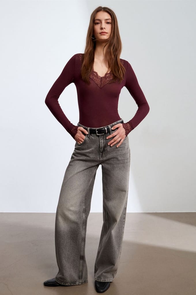 Slim Fit V-Hals Kant Blouse