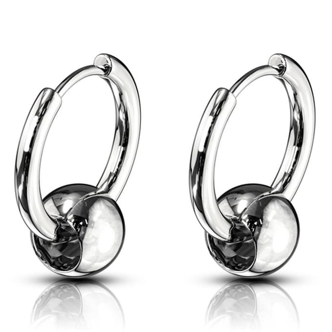 Oorbellen Captive Ball action ringen ©LMPiercings
