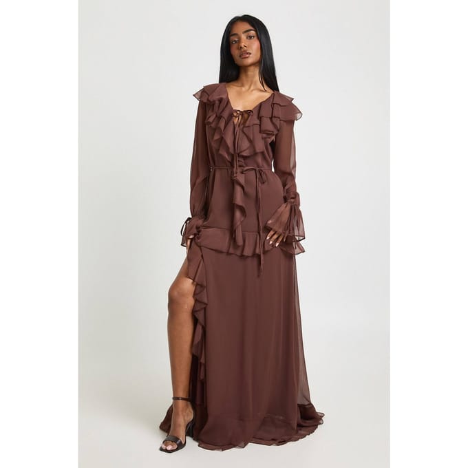 boohoo Dames Chiffon Maxi Jurk met Ruffle Details en Zwevende Pasvorm | Chocoladebruin | Maat: 36