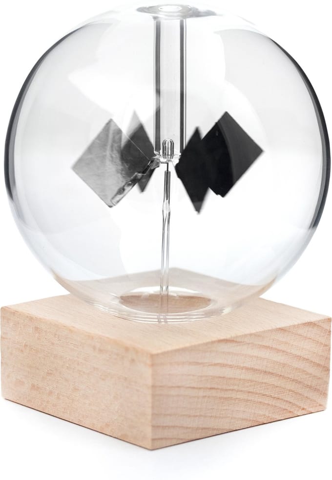 Kikkerland Radiometer op zonne-energie – Woonaccessoires - Cadeau