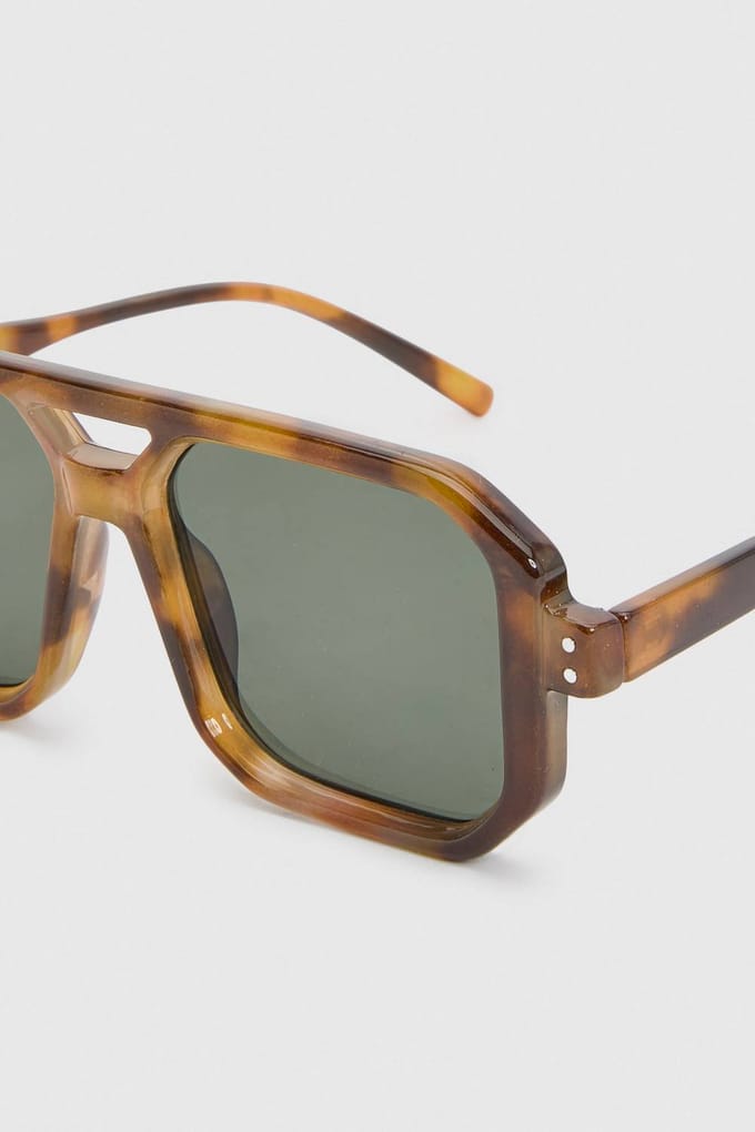 boohoo Dames Oversized Vierkante Aviator Zonnebril | Bruin