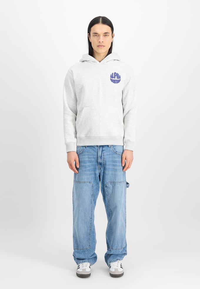 Hoodie met logo gedrukt op de achterkant Alpha Industries