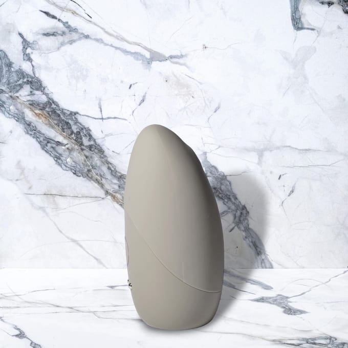 Lora Di Carlo | Carezza | Clit Stimulator | Clitoris Vibrator