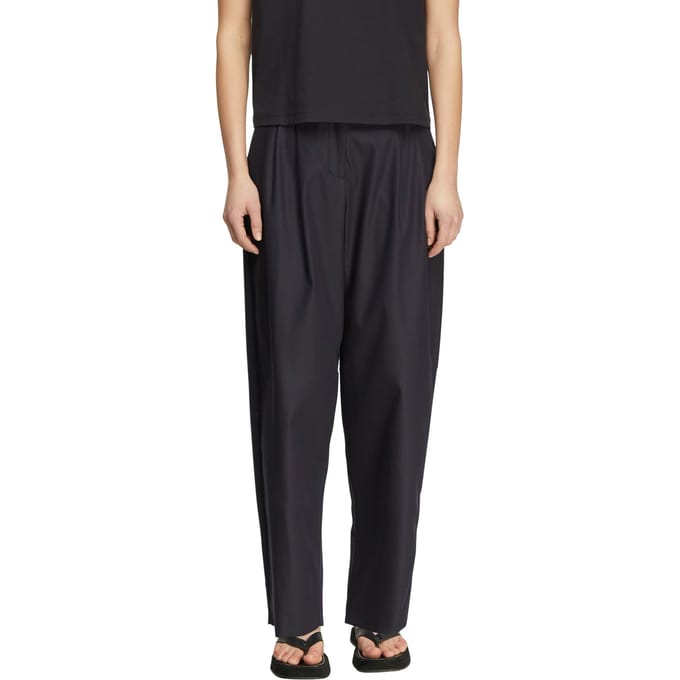 Vrouwelijke taille mi-haute flattering broek met moderne enkel lengte COMMA