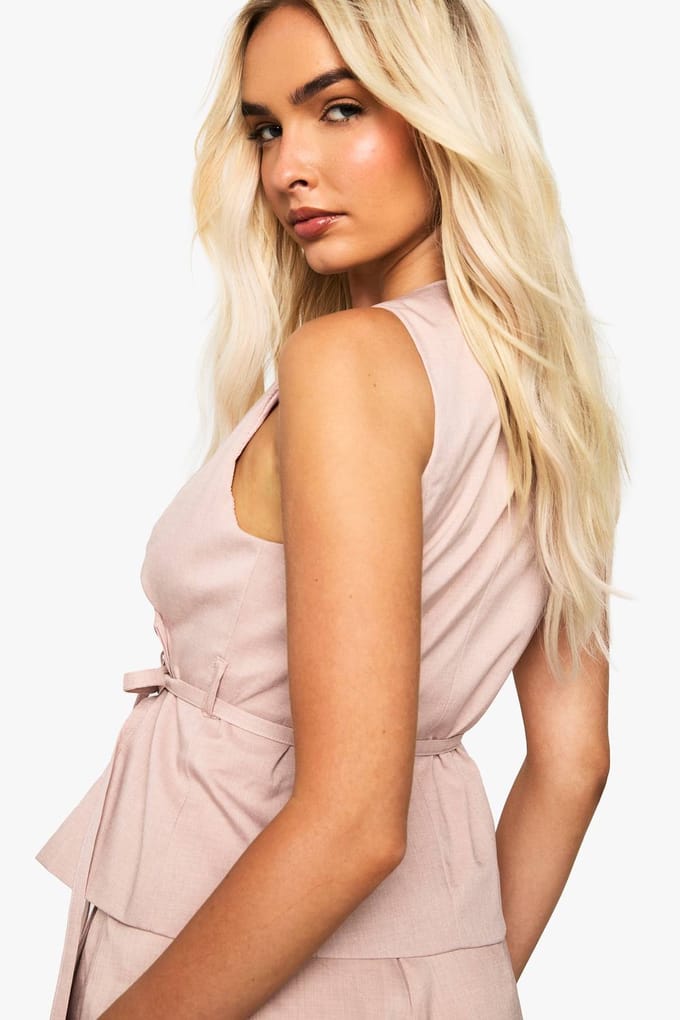 boohoo Dames Asymmetrisch vest met strik op de taille | Roze | Maat: 36