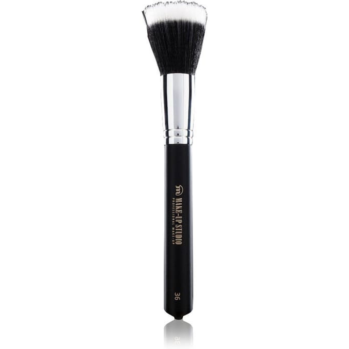 Make-up Studio Nr. 36 Foundation Polish Brush