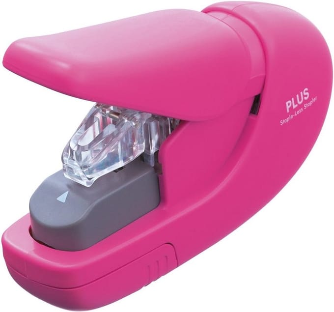 Lusteloze nietmachine voor 5 vellen met roze accent