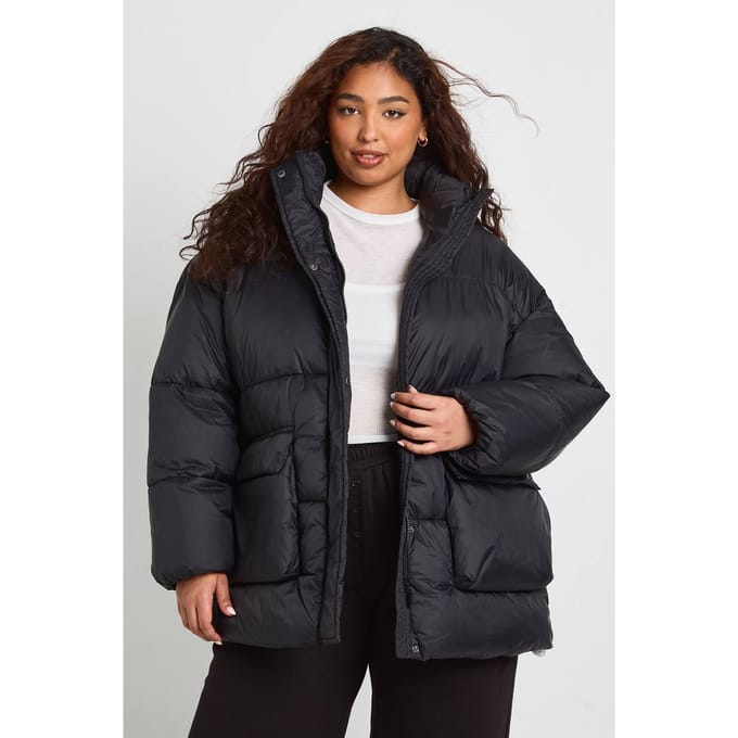 boohoo Dames Plus Pufferjas met trechterkraag en textuur | Black | Maat: 16