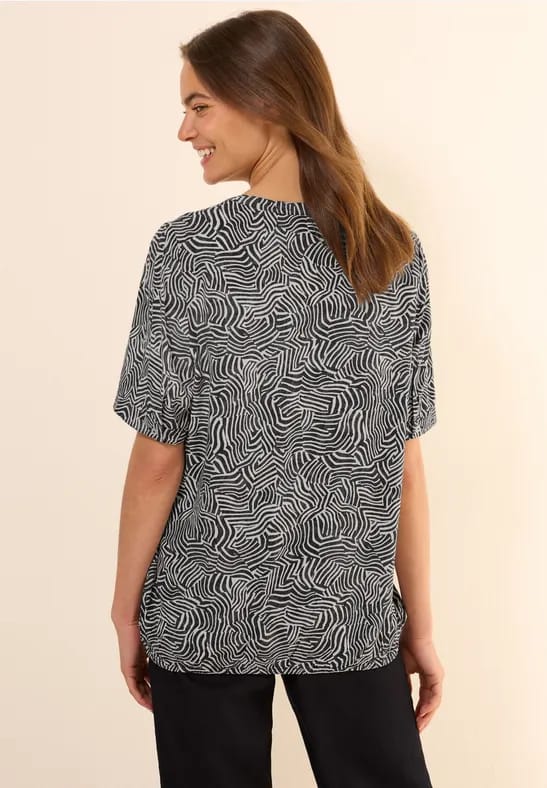 Gedessineerde blouse met gespleten hals