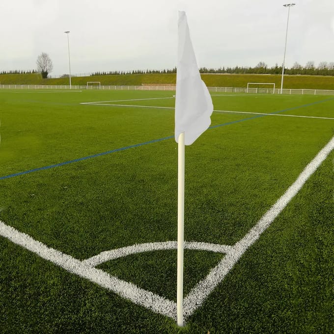 Set van 4 scharnierende hoekpalen met 4 vlaggen Sporti
