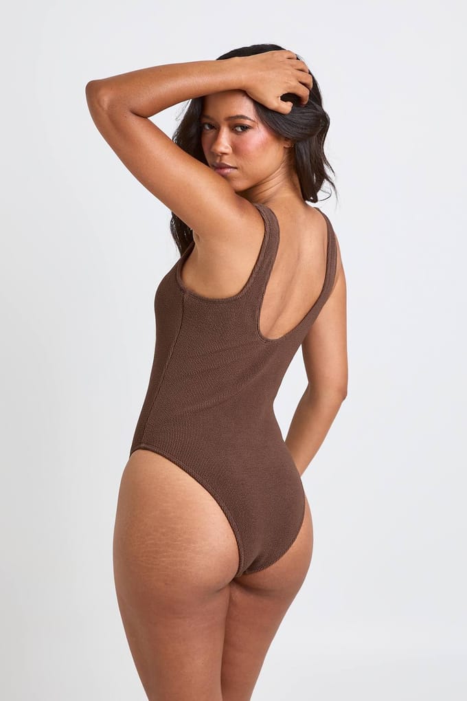 boohoo Dames Gestructureerd Badpak Met Ronde Hals | Chocoladebruin | Maat: 42