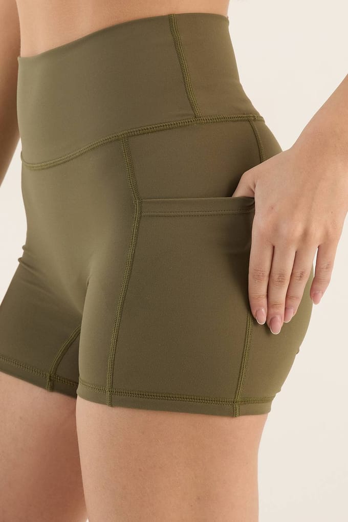 Dames Dsgn Studio Sculpt Fietsbroek Met Zakdetail | Olive | Maat: Medium