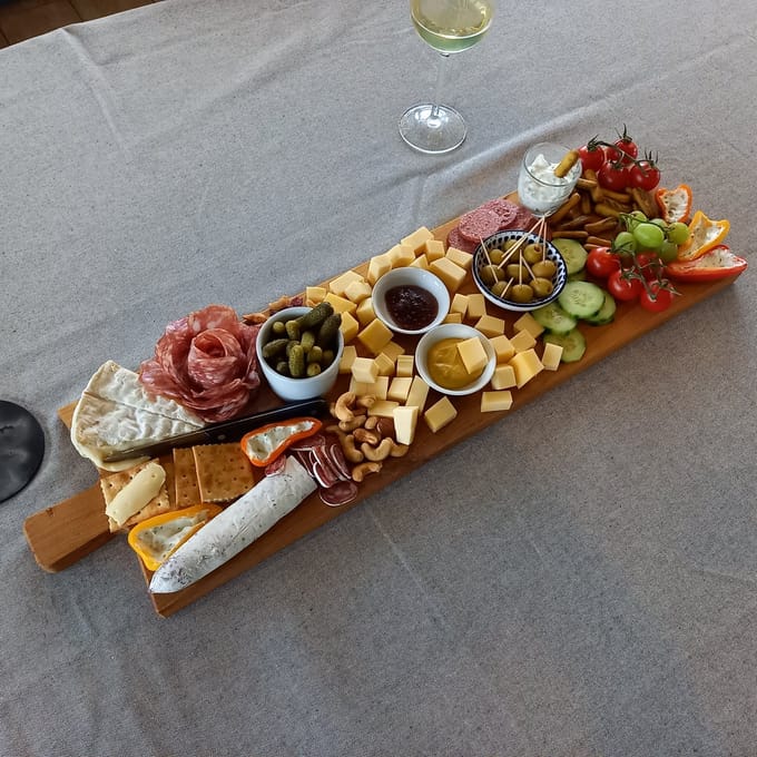 Grote Borrelplank - Massief Eikenhout – 70 cm Lang – recht handvat