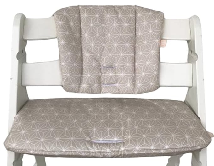 Kinderstoel zitkussen antislip beige met moderne sterrenprint