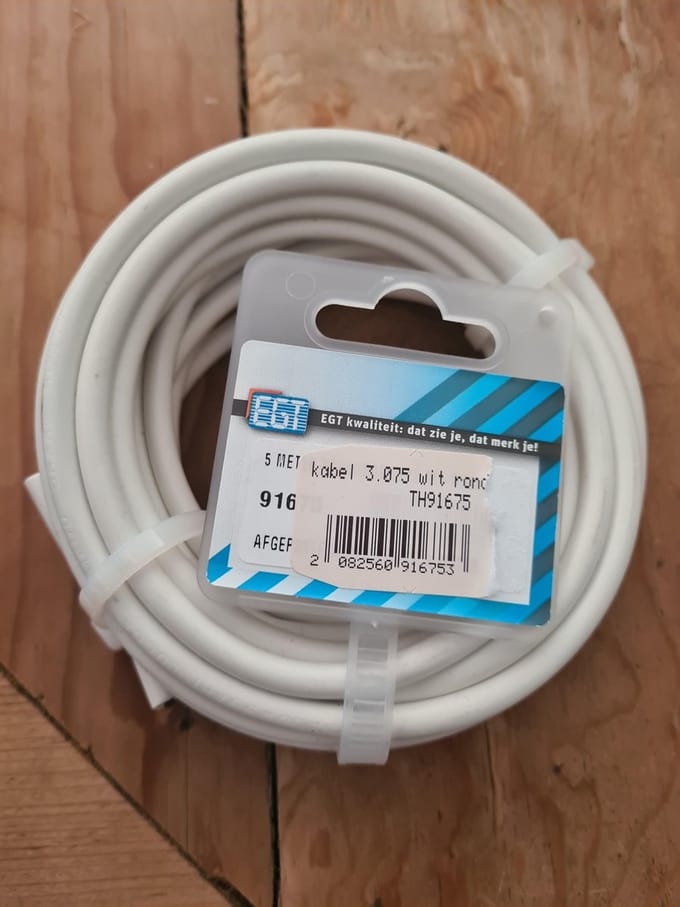 EGT kabel 3.075 wit rond 5m