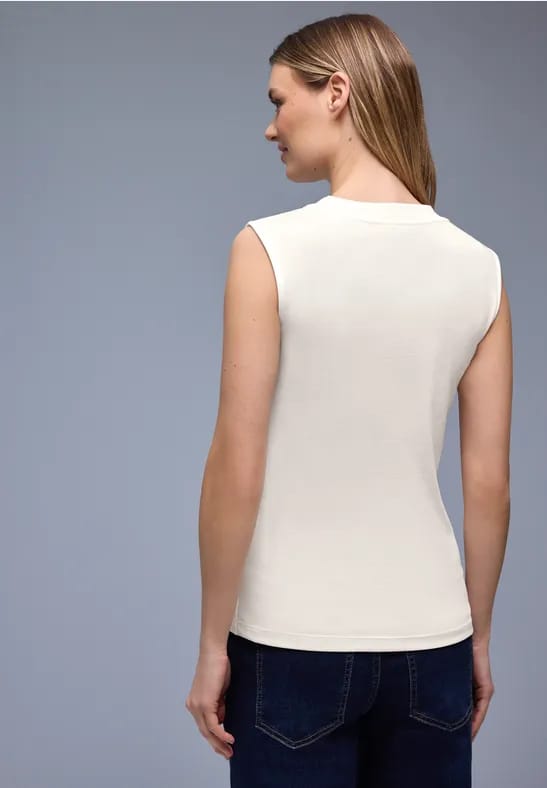 Basis top