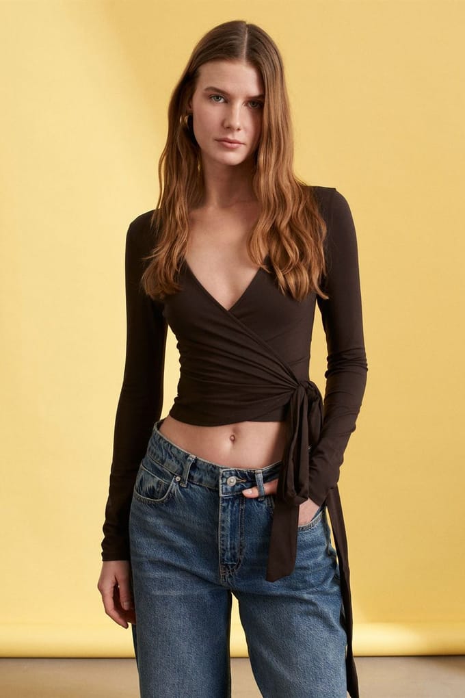 Dames Crop Wrap Blouse met Strikdetail