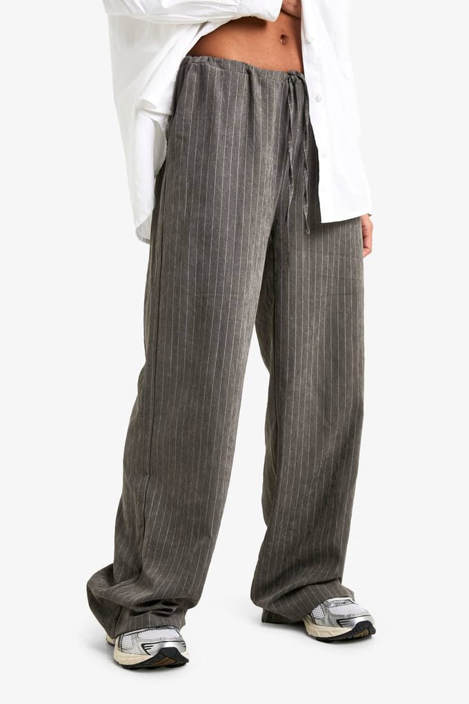 boohoo Dames Soft Touch Oversized Gestreepte Broek met Wijde Pijpen | Houtskool | Maat: 36