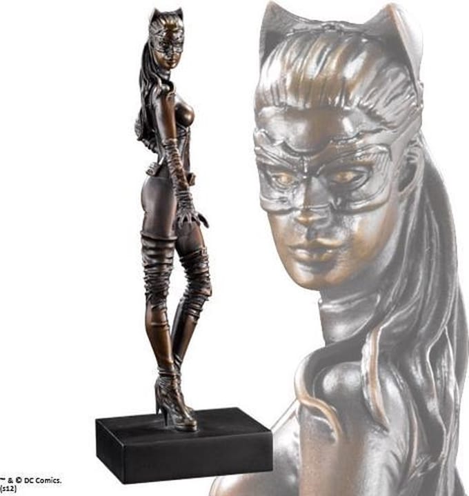 The Dark Knight Rises - Catwoman bronzen sculptuur