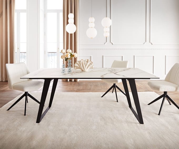 Eetkamertafel Edge keramiek Calacatta Luxe wit-goud-grijs 200x100 metaal schuin zwart