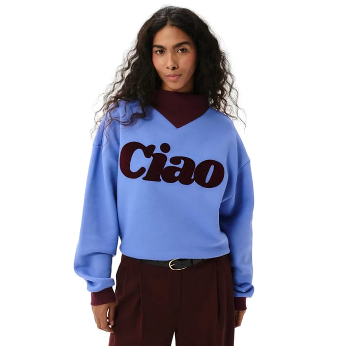Dames sweatshirt She is Sunday Cortina