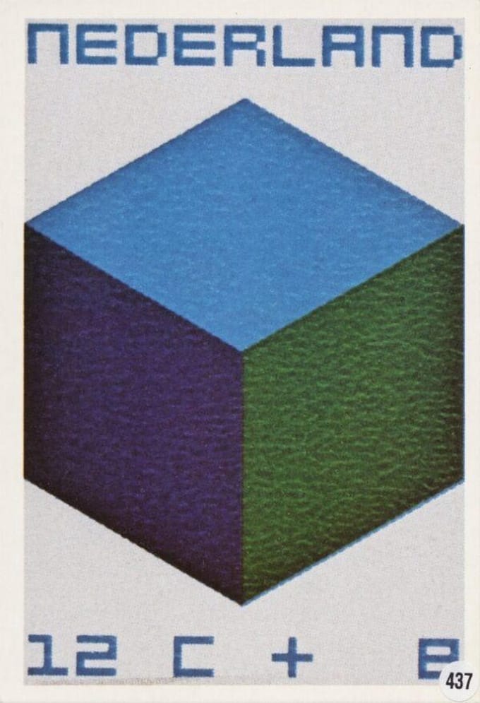 Briefkaart met afbeelding Cubische constructie postzegel