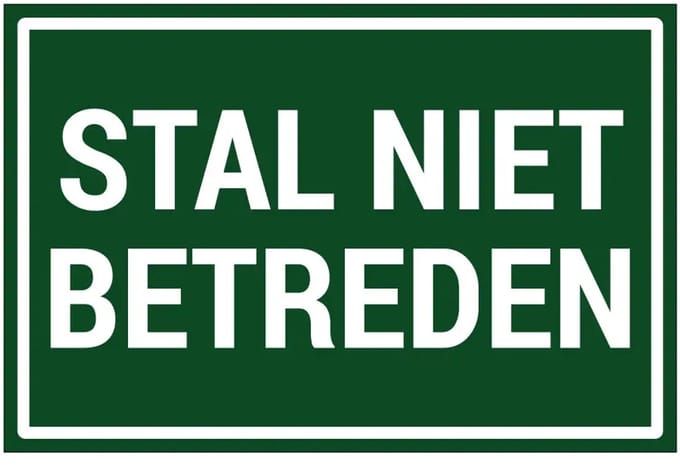 Stal niet betreden sticker | 45 x 30 cm