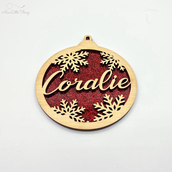[Nice Little Things] Multilayer kerstbal glitter - Met naam - Rood - Esdoorn