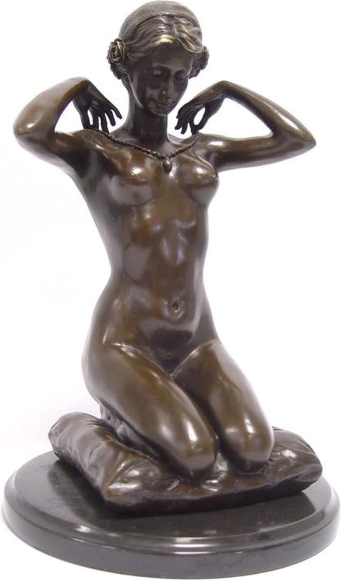 Bronzen beeld - "Nieuwe ketting" - naakte vrouw - sculptuur - 29 cm hoog