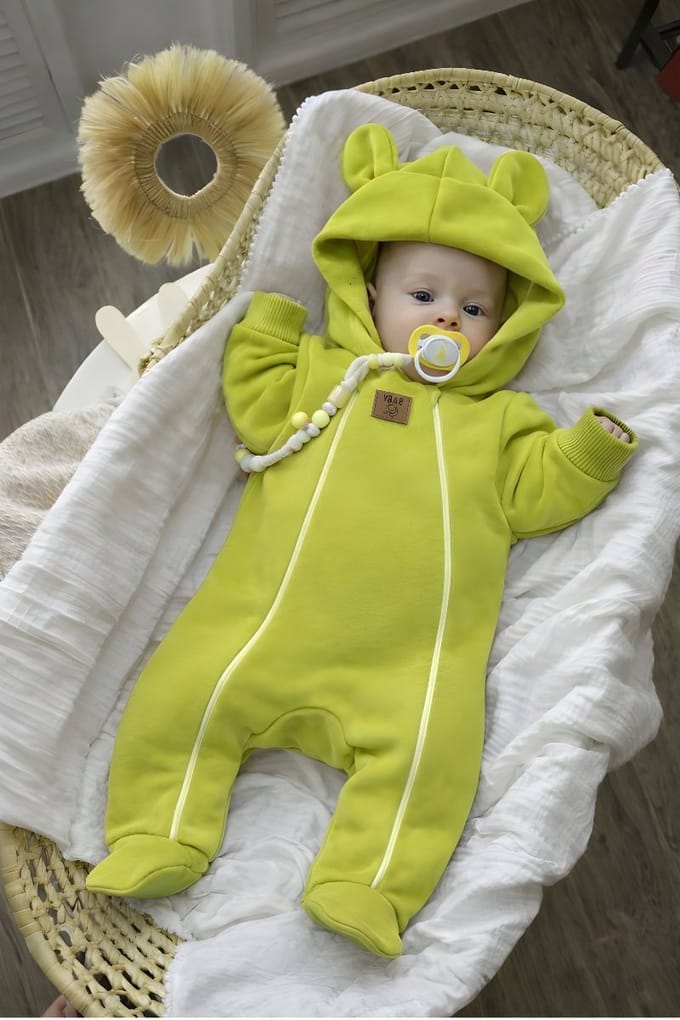 Dartomik - Baby Romper - Limoen - Dubbel Gevoerd - Met Kapje