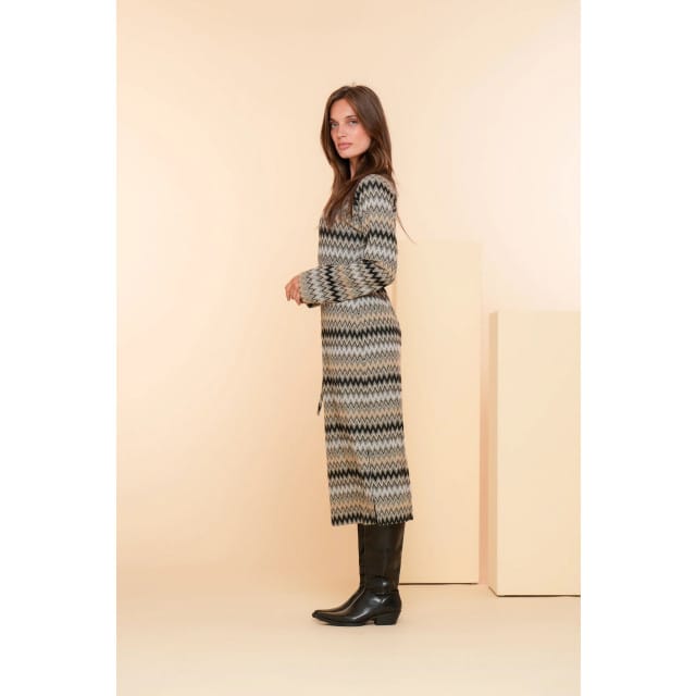 Geisha 47610-20 dress sand/black