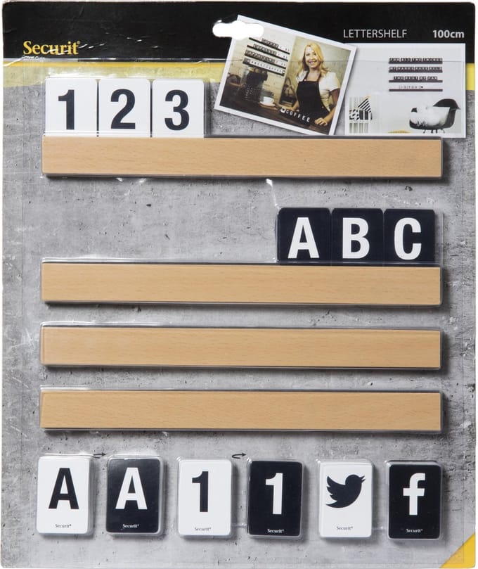 Securit® wandplanken met letters in teakhout
