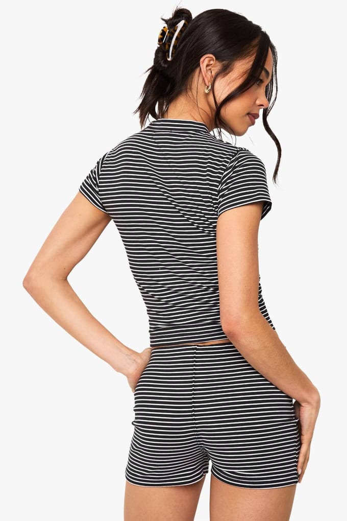 boohoo Dames Gestreepte top met kapmouwen | Black | Maat: 12