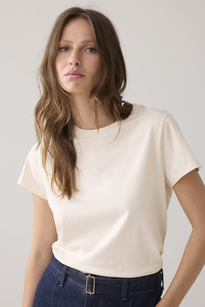 Summum Woman Rhine Stone Logo Tee Ivory Maat: S | Tops Outlet | Dames | Wit