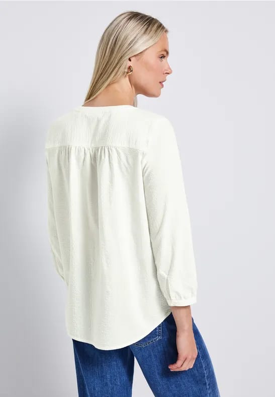 Seersucker blouse met gespleten hals