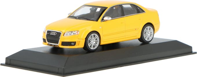 Audi RS4 2004 Yellow