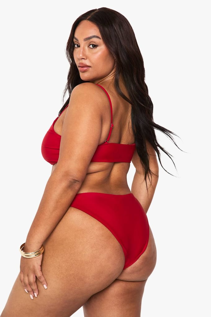 boohoo Dames Plus Zwemkleding Essentials V-front slip | Red | Maat: 22