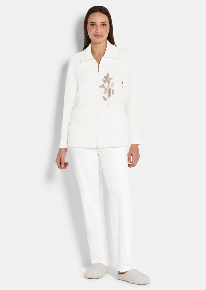 Nicky huisensemble met modieus borduursel - gebroken wit - Gr. 54 van Goldner Fashion