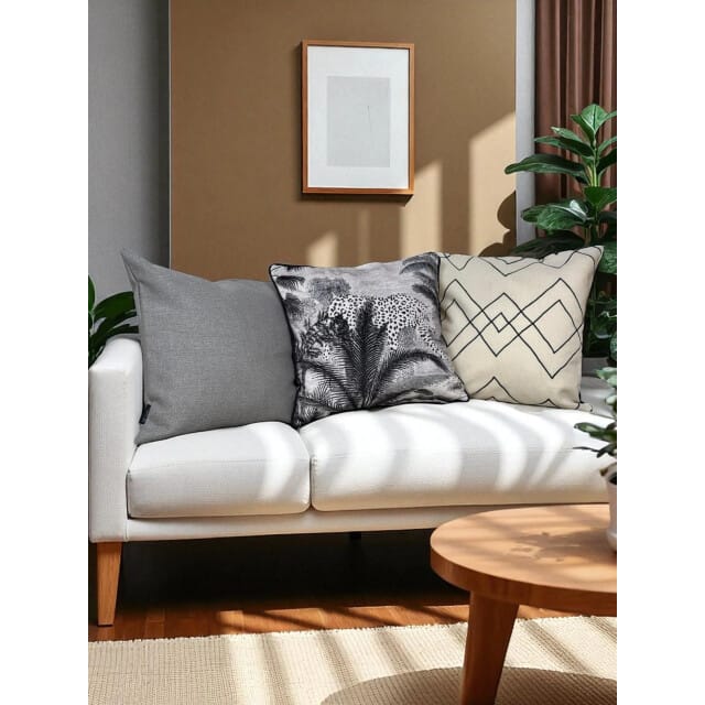 NOVÉE Sierkussen madeira ash | 45 x 45 cm | polyester